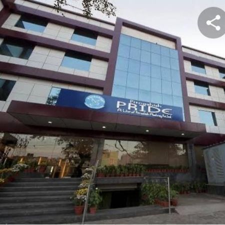Hotel Pitrashish Pride Igi Intl Airport Delhi Εξωτερικό φωτογραφία