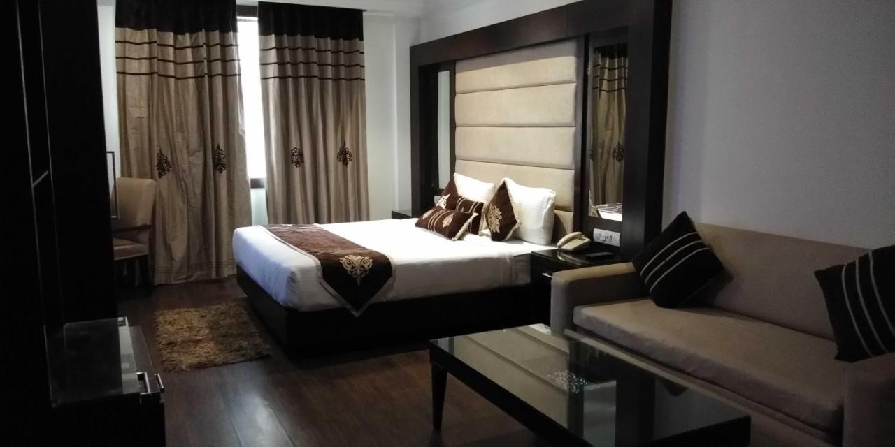 Hotel Pitrashish Pride Igi Intl Airport Delhi Εξωτερικό φωτογραφία
