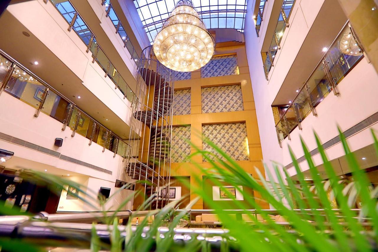 Hotel Pitrashish Pride Igi Intl Airport Delhi Εξωτερικό φωτογραφία