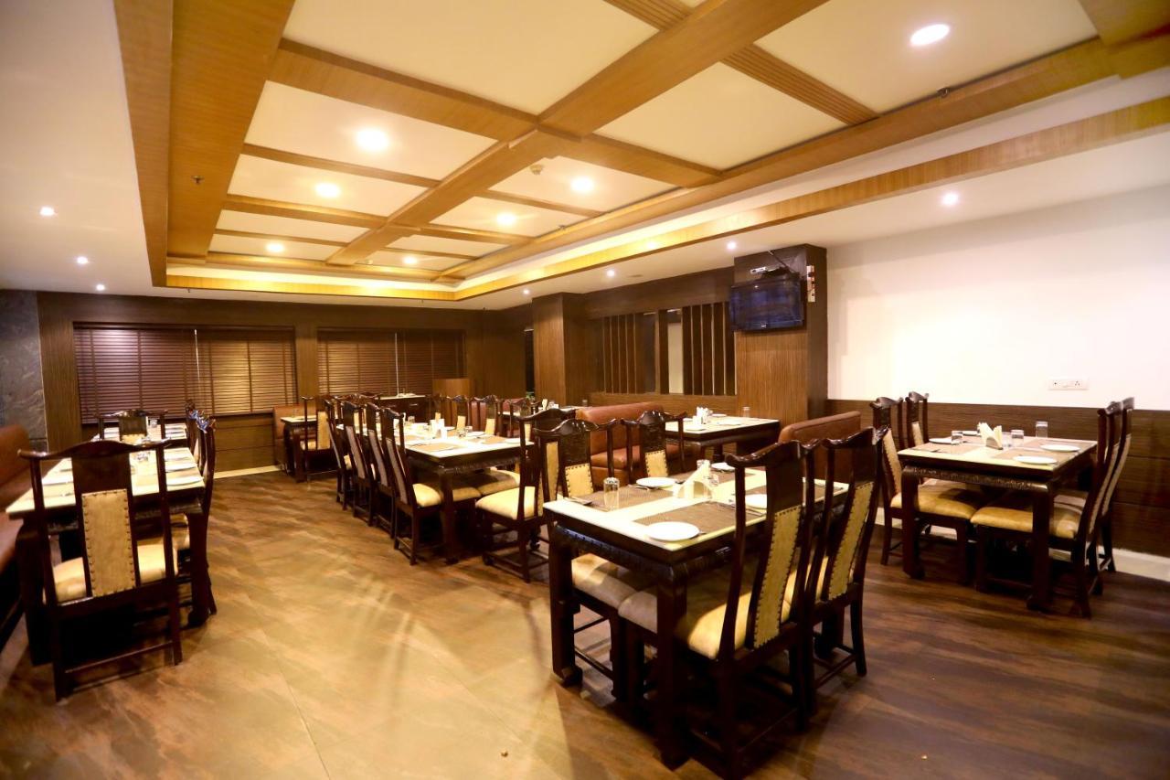 Hotel Pitrashish Pride Igi Intl Airport Delhi Εξωτερικό φωτογραφία