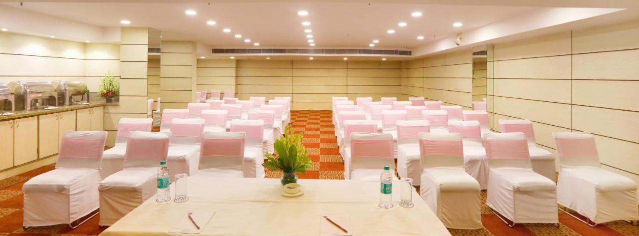 Hotel Pitrashish Pride Igi Intl Airport Delhi Εξωτερικό φωτογραφία