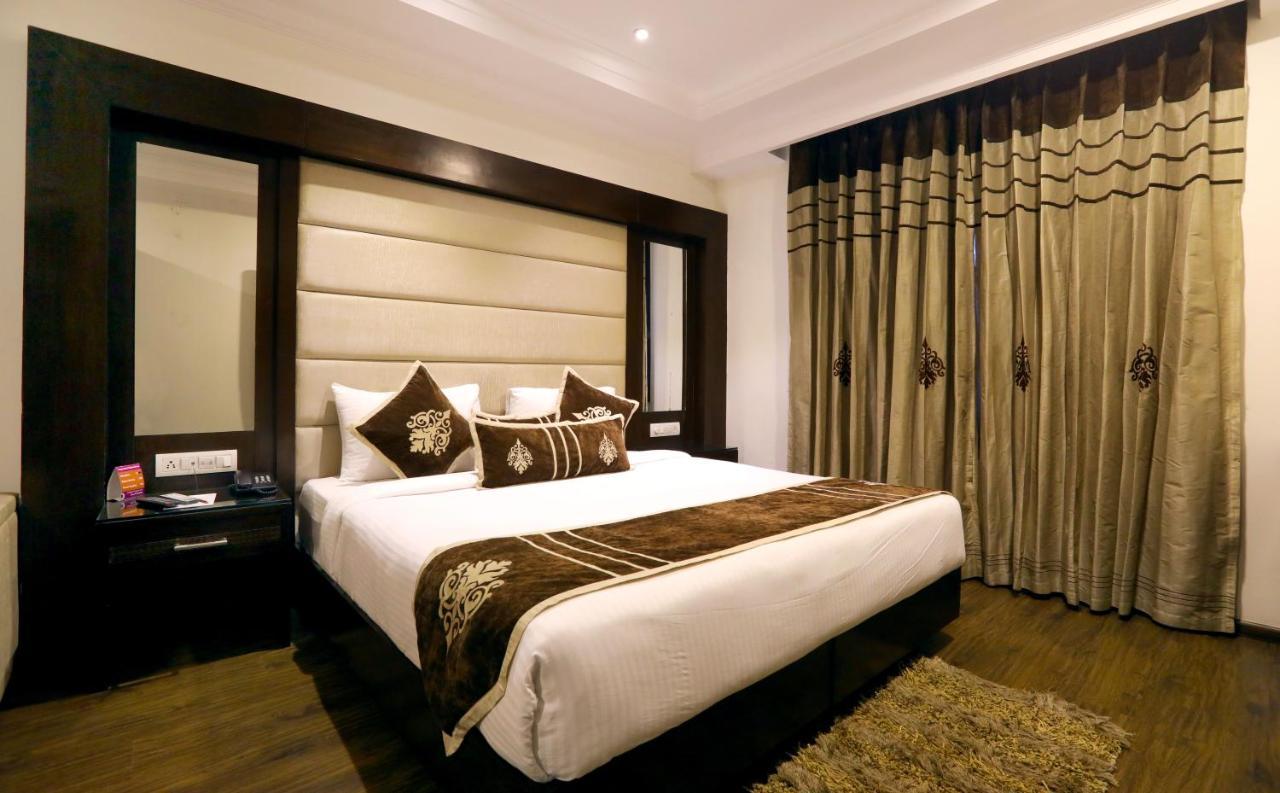 Hotel Pitrashish Pride Igi Intl Airport Delhi Εξωτερικό φωτογραφία