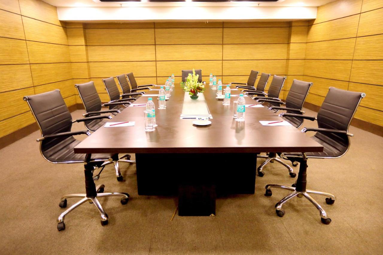Hotel Pitrashish Pride Igi Intl Airport Delhi Εξωτερικό φωτογραφία