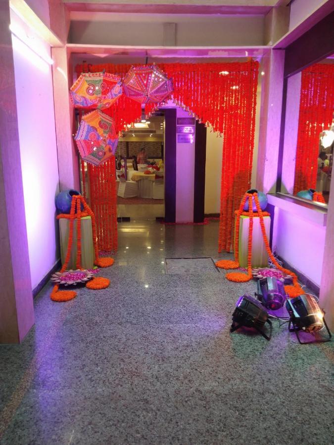 Hotel Pitrashish Pride Igi Intl Airport Delhi Εξωτερικό φωτογραφία