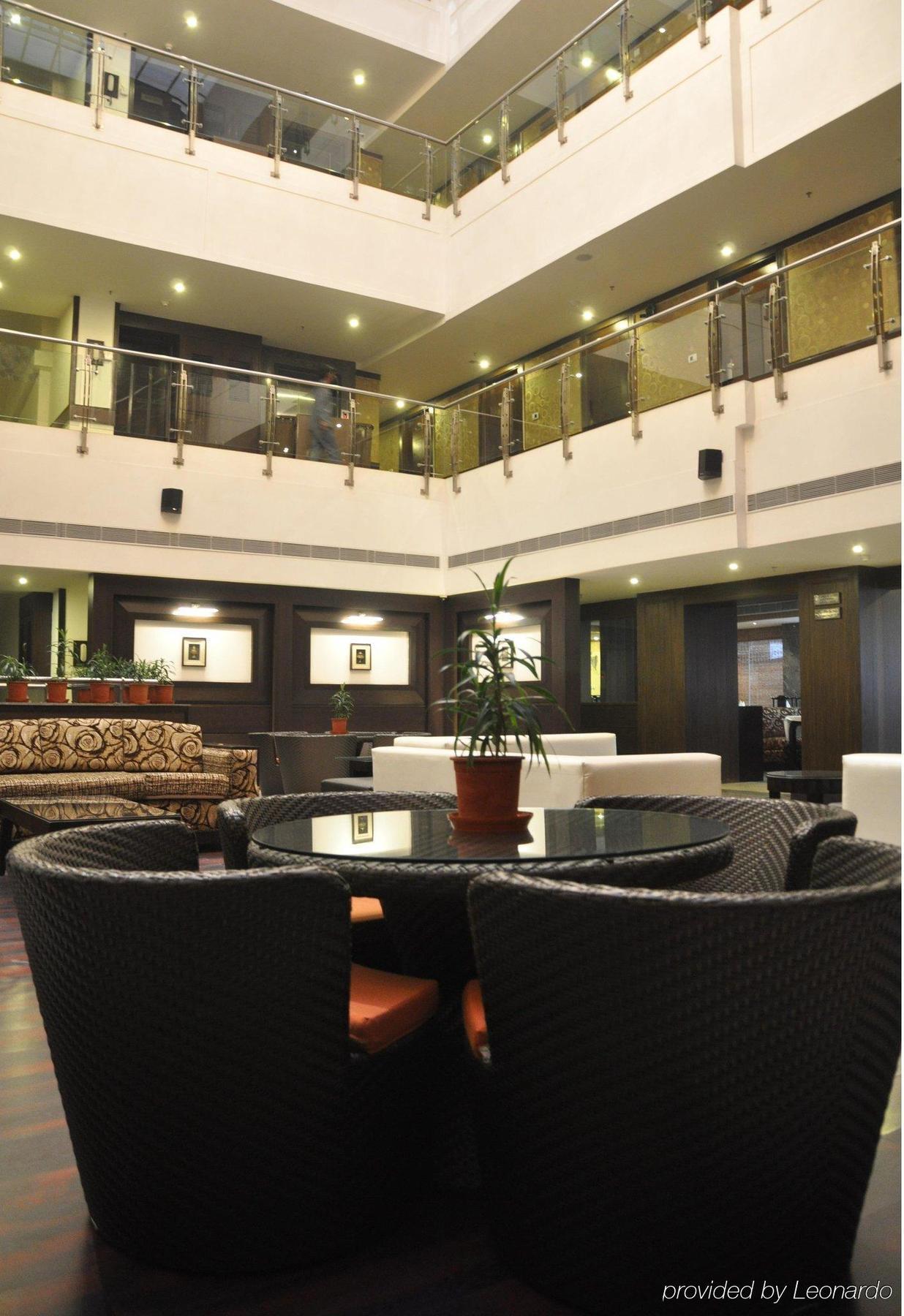 Hotel Pitrashish Pride Igi Intl Airport Delhi Εξωτερικό φωτογραφία