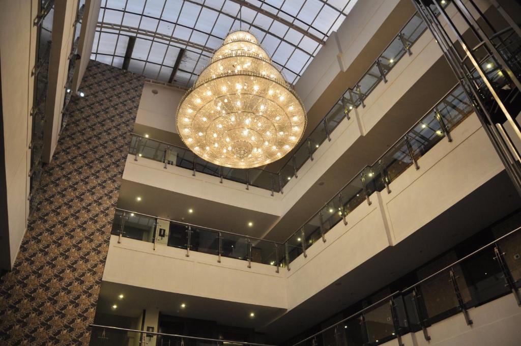 Hotel Pitrashish Pride Igi Intl Airport Delhi Εξωτερικό φωτογραφία